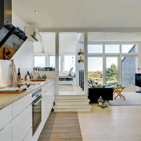 Сasa de vacaciones Helin - 100m From The Sea By Interhome