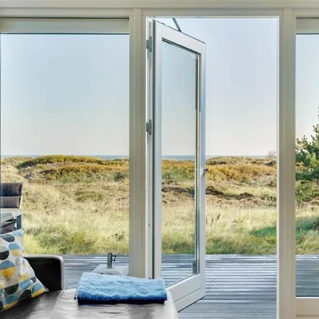 Helin - 100m From The Sea By Interhome *